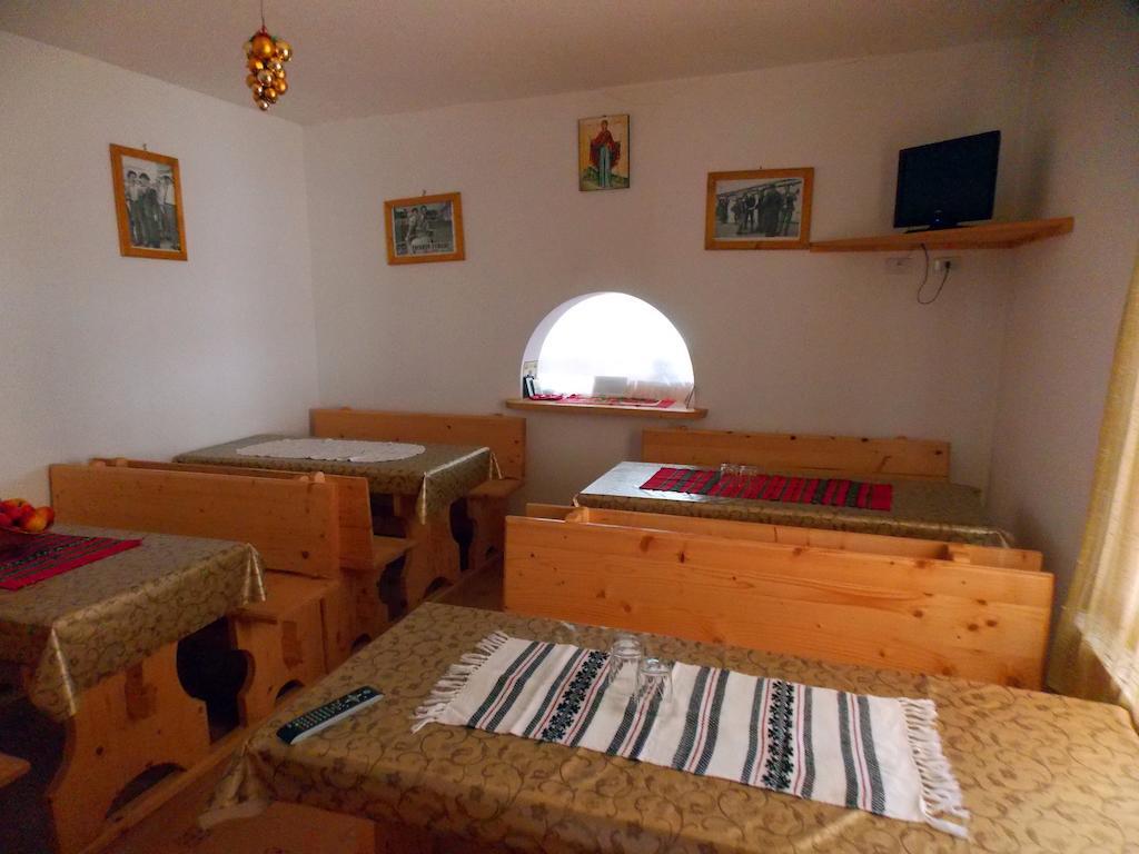 Poiana Teiului Pensiunea Paradiso מראה חיצוני תמונה