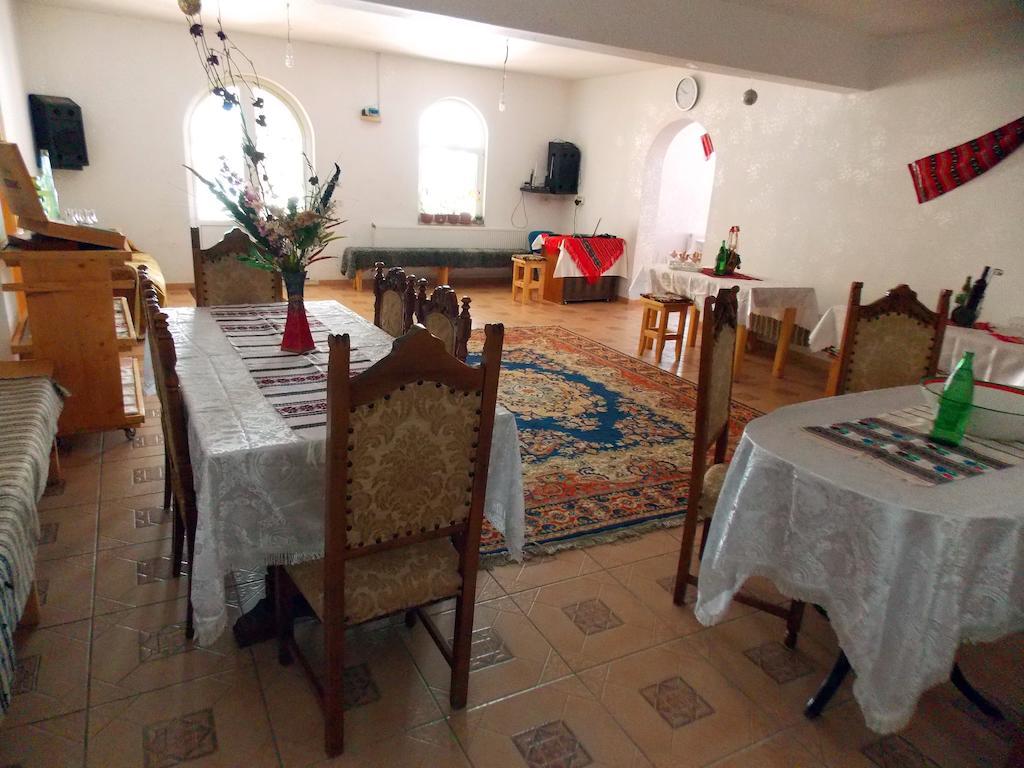 Poiana Teiului Pensiunea Paradiso מראה חיצוני תמונה